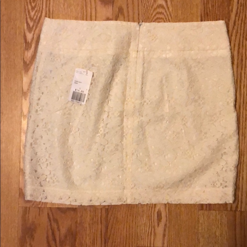 Forever 21 white lace skirt
